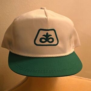 Vintage K-Products Pioneer Seed White Hat Braid Green Bill Adjustable Strap‎